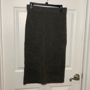 Wool midi sweater skirt